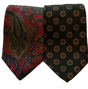 🍏 2 Valentino Ties